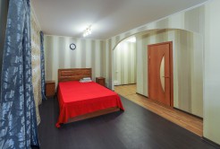 Рождественского  5